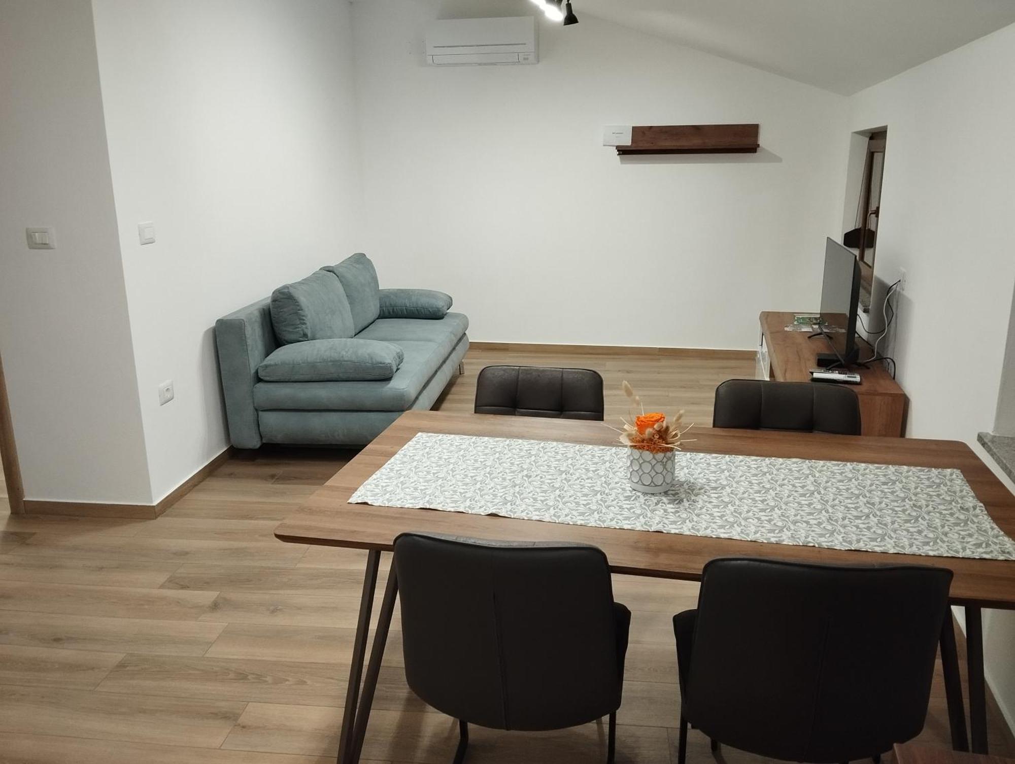 Crnice Apartmaji Tanto Malovse מראה חיצוני תמונה